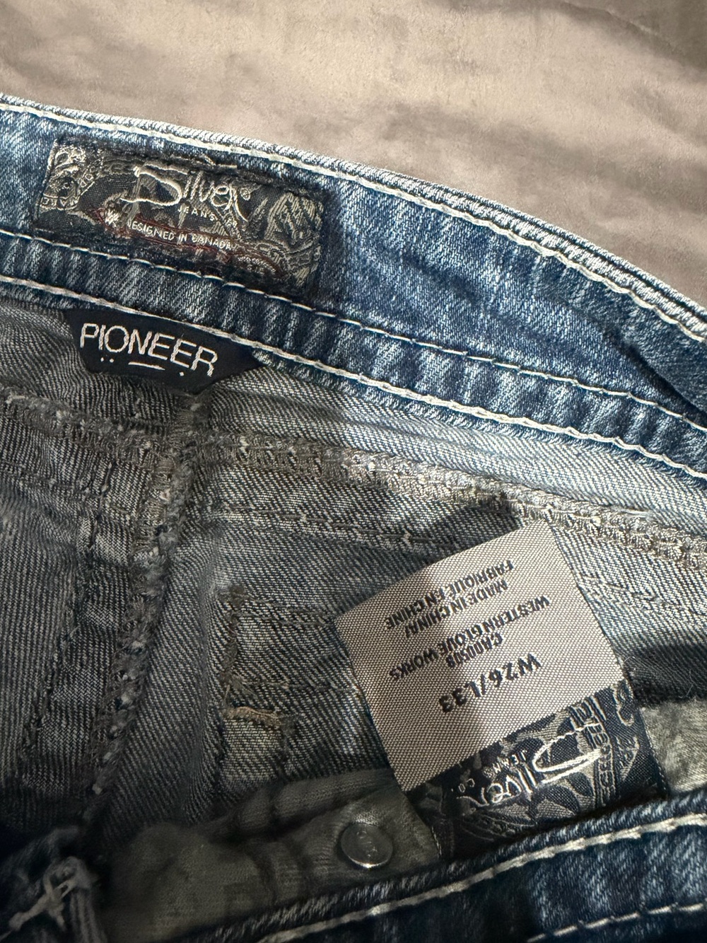 Silver jeans - Picture 4 of 4